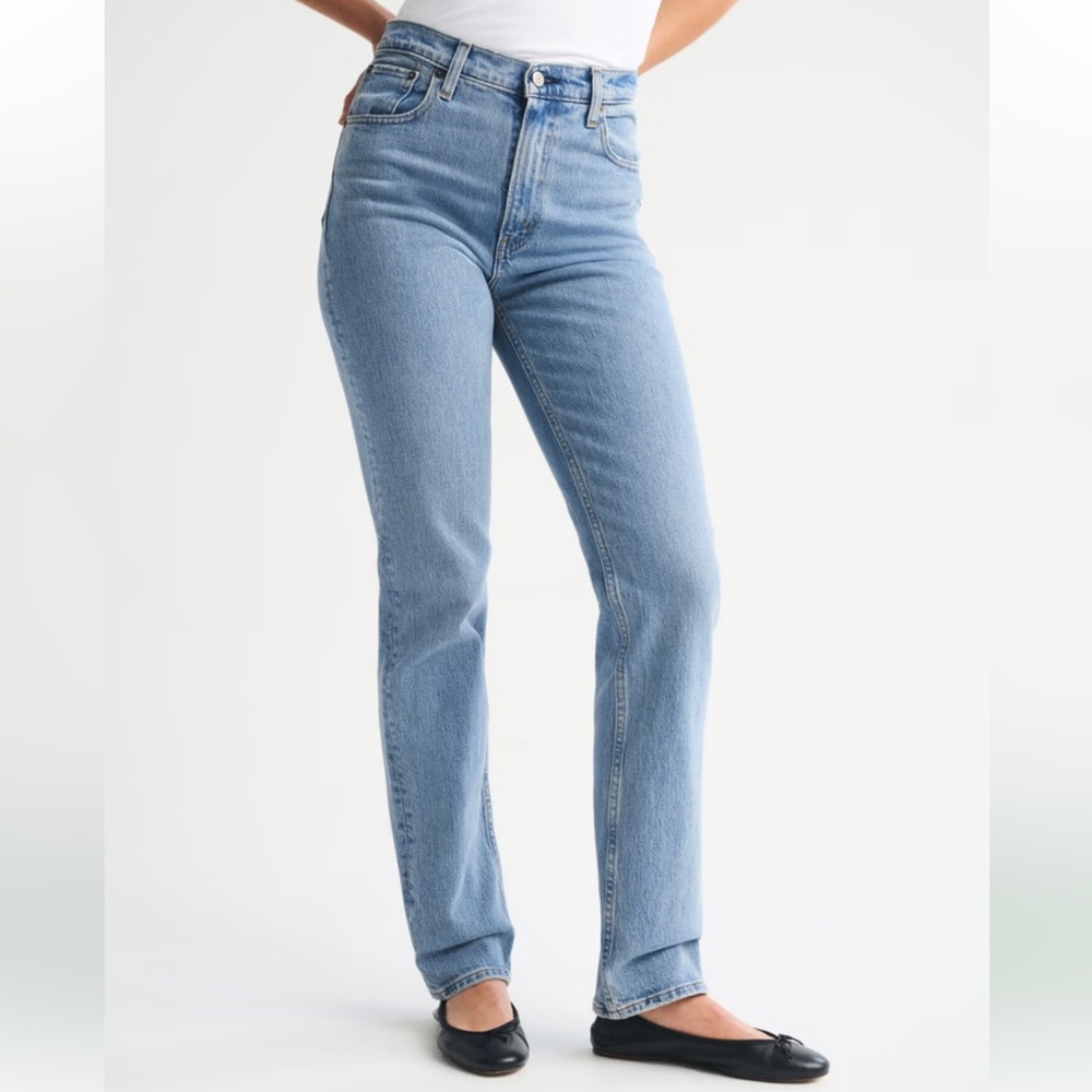 Abercrombie Ultra High Rise 90s Straight Jean